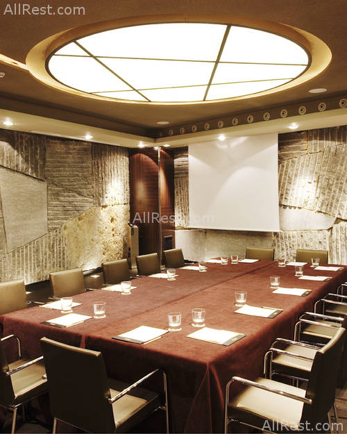Urban Hotel 32